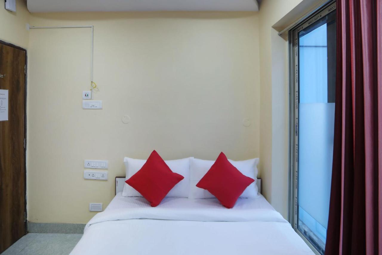 Oyo 62042 Niloy Guest House Jādabpur Kültér fotó