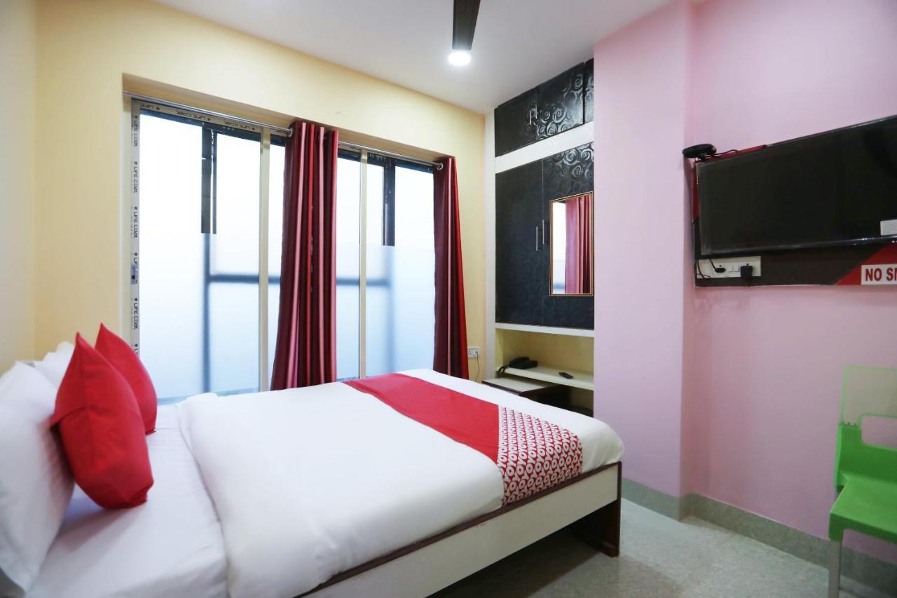 Oyo 62042 Niloy Guest House Jādabpur Kültér fotó
